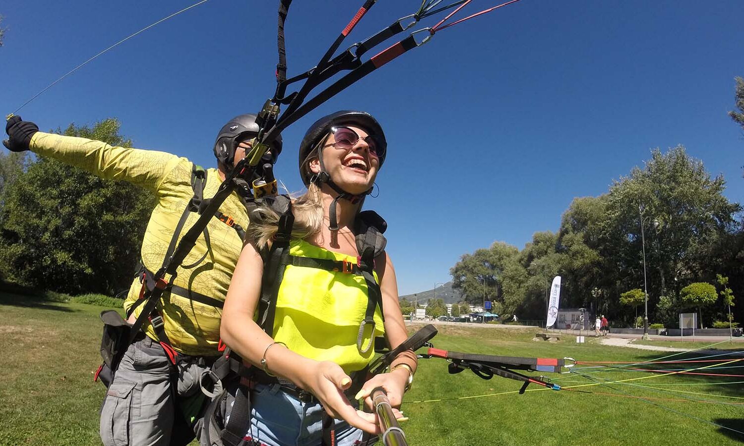 Paragliding Ohrid Happy Landings