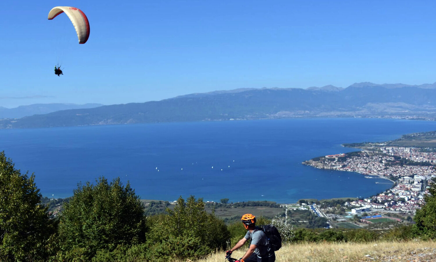 Paragliding Ohrid - In the Air